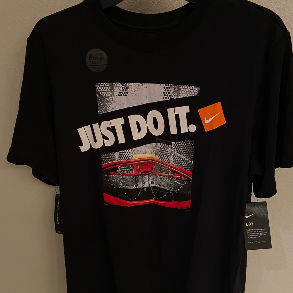 Nike Dri-FIT Cotton Basketball Tee Mens Size M NWT